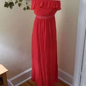Off shoulder gauzy red dress